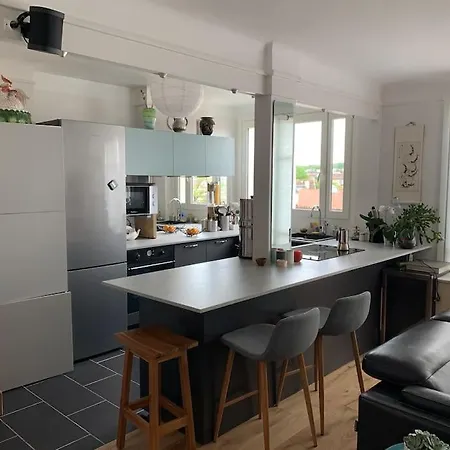 Convenience & Charm With A View * Maisons-Laffitte